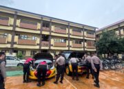 Pastikan Aman dan Siap Pakai, Kasat Samapta Polres Gowa Periksa Kendaraan Patroli