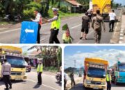 Petugas Gabungan Operasi Ketupat Polres Maros Bantu Evakuasi Dan Perbaikan Truk Logistik Yang Rusak Menutupi Badan Jalan Di Tambua*