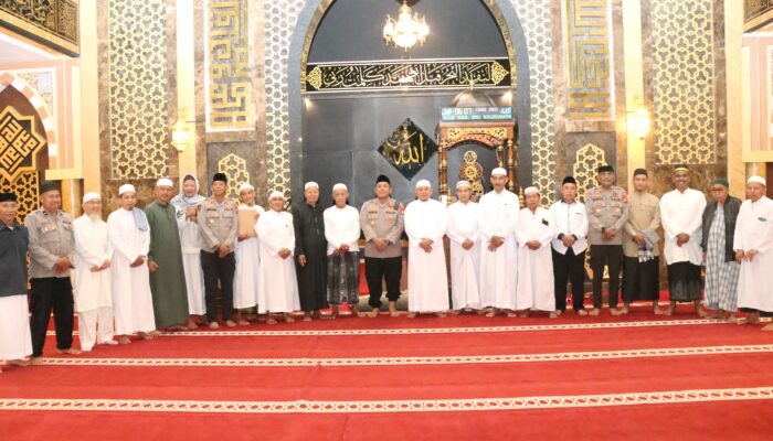 Kapolres Jeneponto Safari Subuh di Masjid Agung, Ajak Jamaah Jaga Kamtibmas dan Tertib Berlalu Lintas