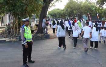 Sat Lantas Polres Jeneponto Kerahkan Personel, Kasat Lantas Pimpin Langsung Pengamanan Jalan Santai Hari Jadi Ke-163 Kabupaten Jeneponto