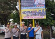 Cegah Lakalantas, Satlantas Polres Jeneponto Pasang Baliho di Jalan Pahlawan, Arungkeke.