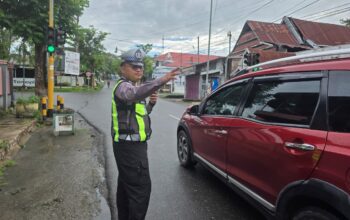 Satlantas Polres Wajo Intensifkan Pengaturan Lalu Lintas di Sejumlah Titik Kota Sengkang*