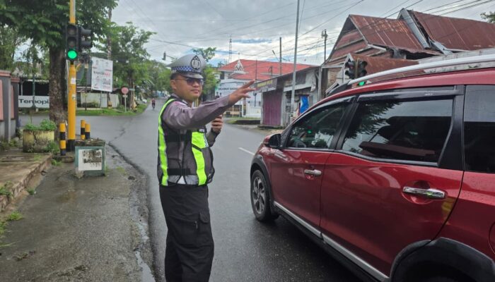 Satlantas Polres Wajo Intensifkan Pengaturan Lalu Lintas di Sejumlah Titik Kota Sengkang*