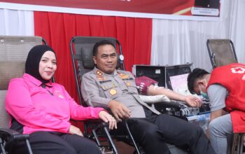 Kapolres Wajo Pimpin Kegiatan Donor Darah dan Pemeriksaan Kesehatan Gratis Peringati Hari Bhayangkara ke-80*